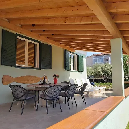 Βίλα House Petar By Sea