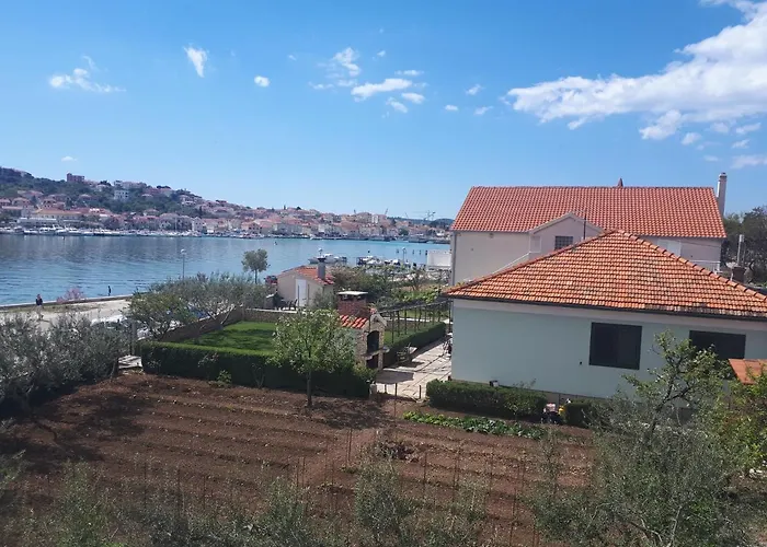 House Petar By Sea Villa